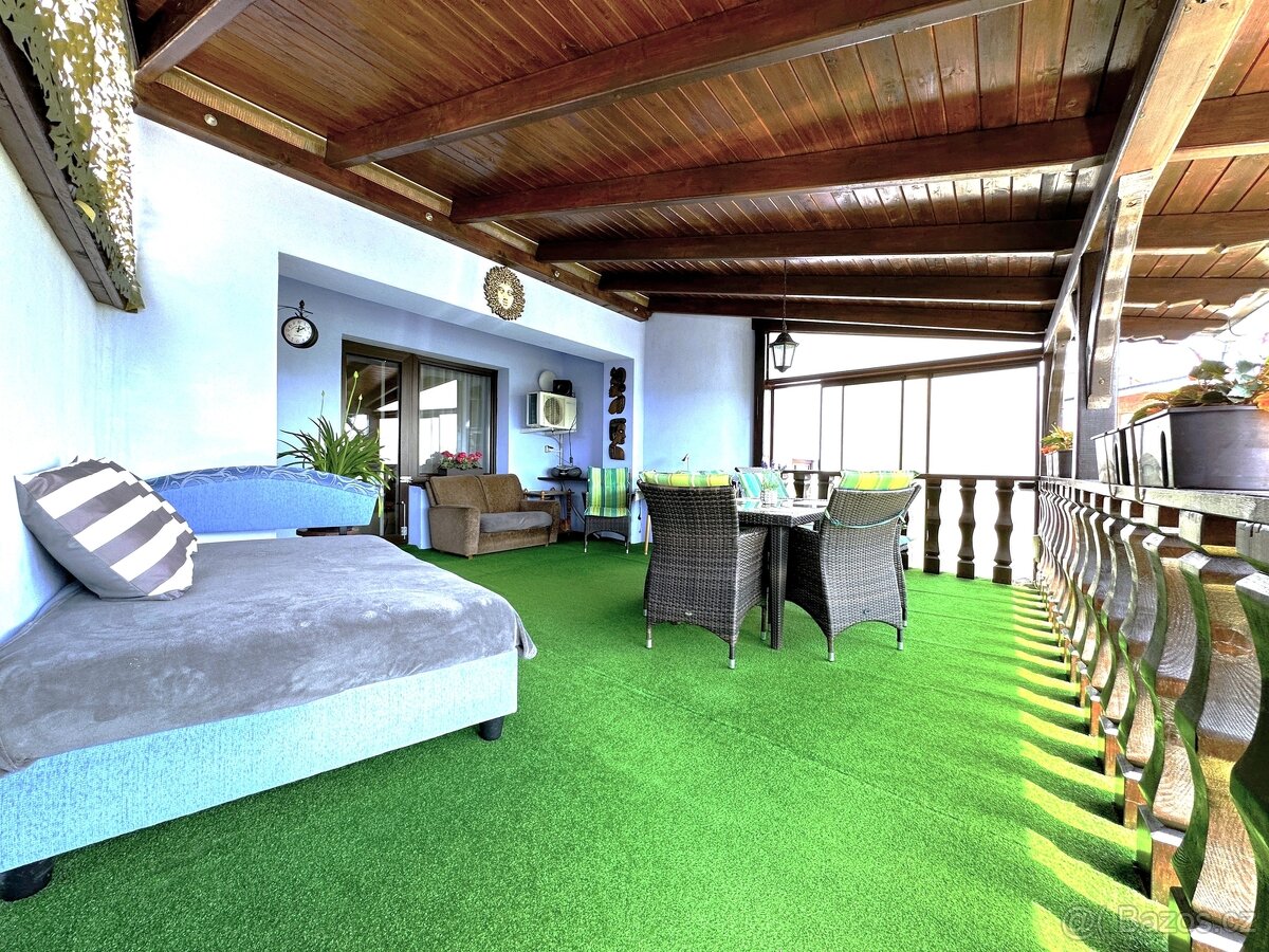 Prodej rodinného domu 213 m² s pozemkem 645 m² - 18