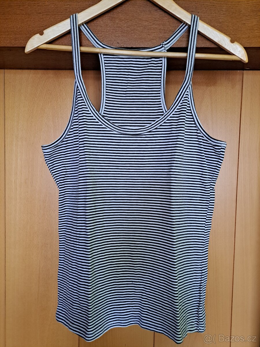 Balík dámského oblečení vel. L (17 kusů) - 18