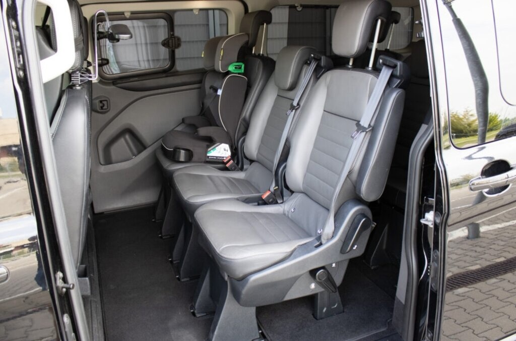 Ford Tourneo Custom L2 Titanium X z roku 2019 - 18