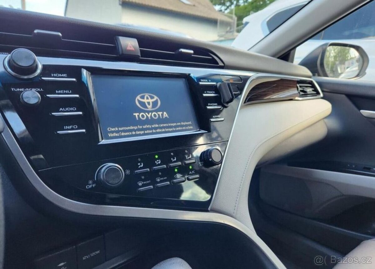 Toyota Camry 2.5-BENZÍN-AUTOMAT - 18