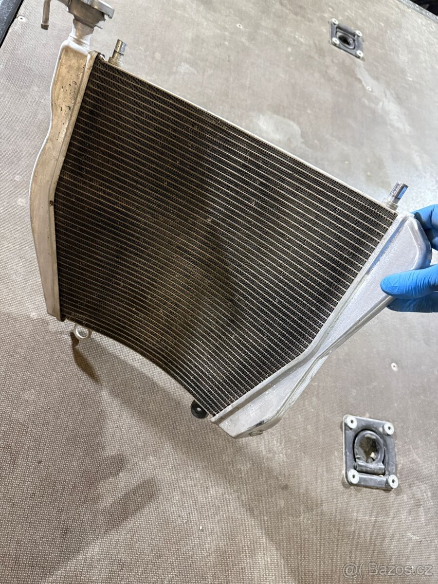 Plasty na DUCATI Panigale V4S - 18