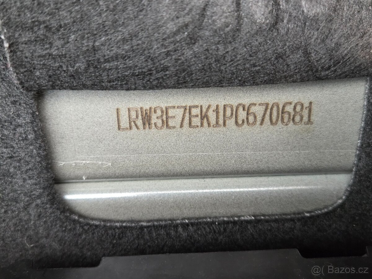 Tesla Model 3 Long Range AWD 1.majitel - 18