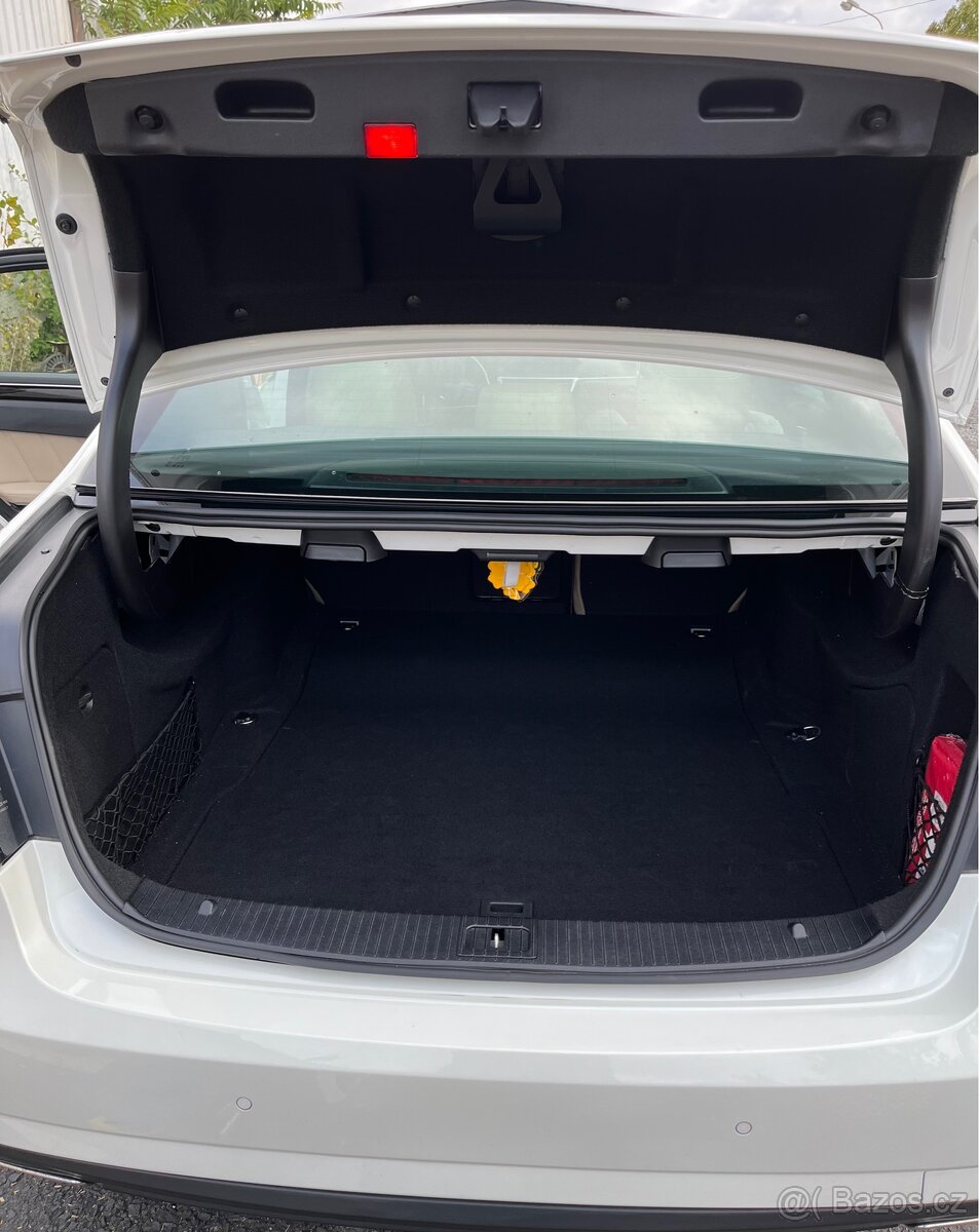 Mercedes E350CDI 4 MATIC AMG - 18