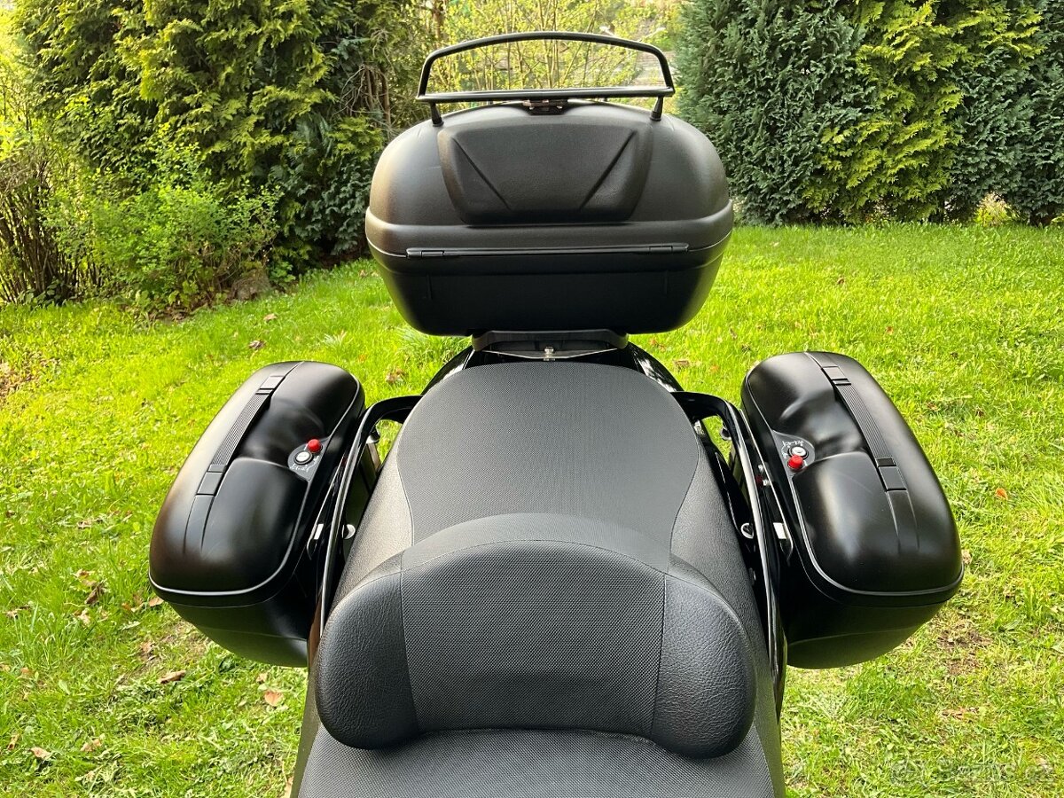 SUZUKI BURGMAN 650 Executive ABS - perfektní stav. - 18