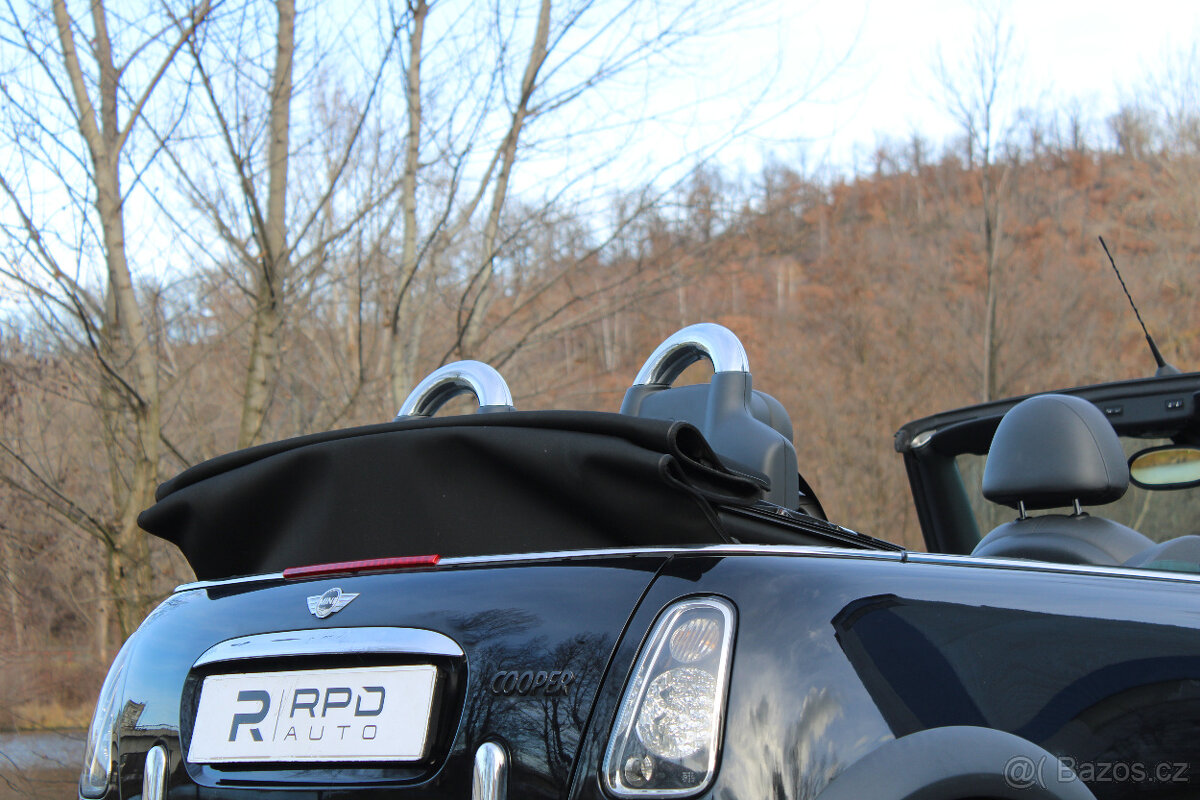 MINI Cooper 1.6i CABRIO / 85kW / AC / VÝHŘEV - 18