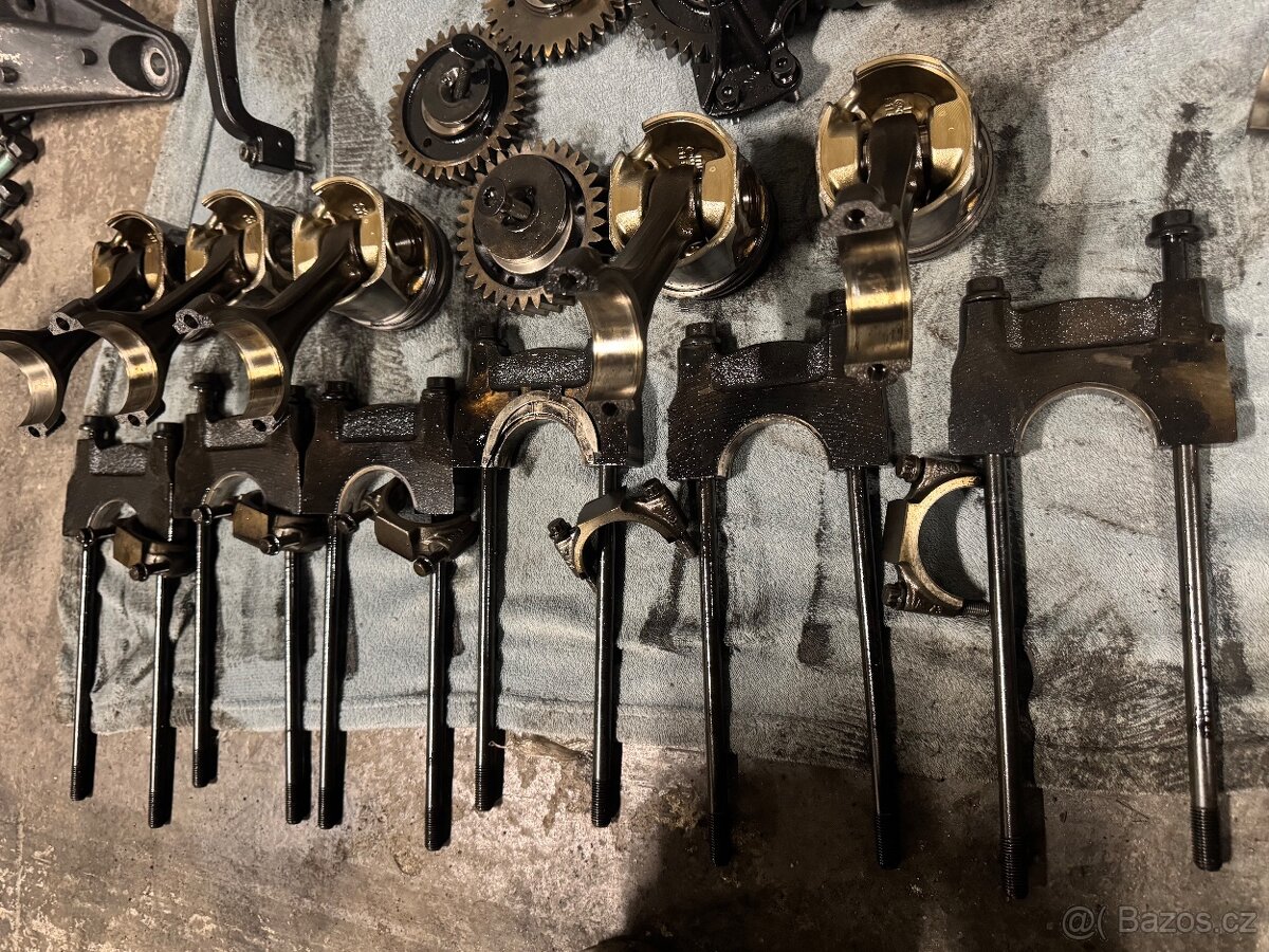 Motorové díly 2.5 TDi 128kw AXE - 18