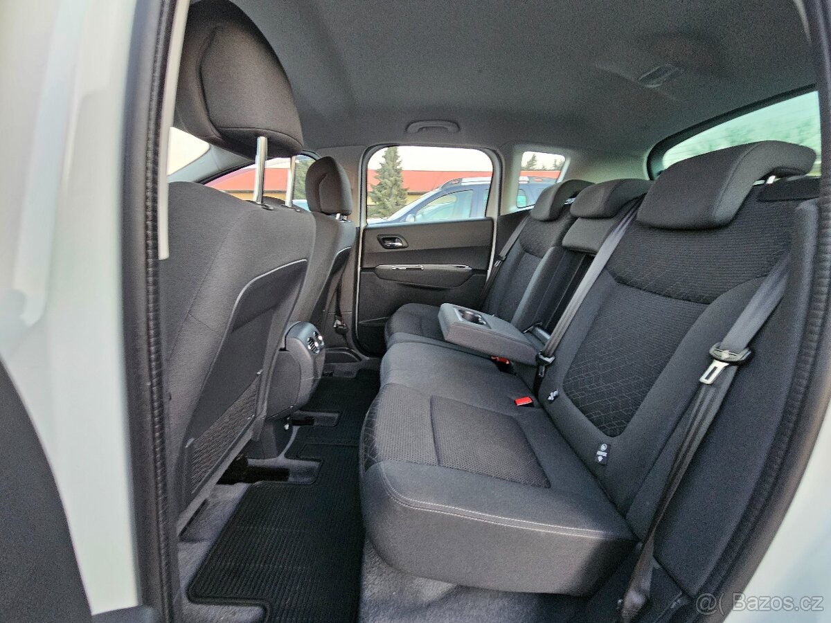 PEUGEOT 3008 2016 1.2 e-THP 96kW,VÝHŘEVY,TEMPOMAT,PARK.SENZ - 18