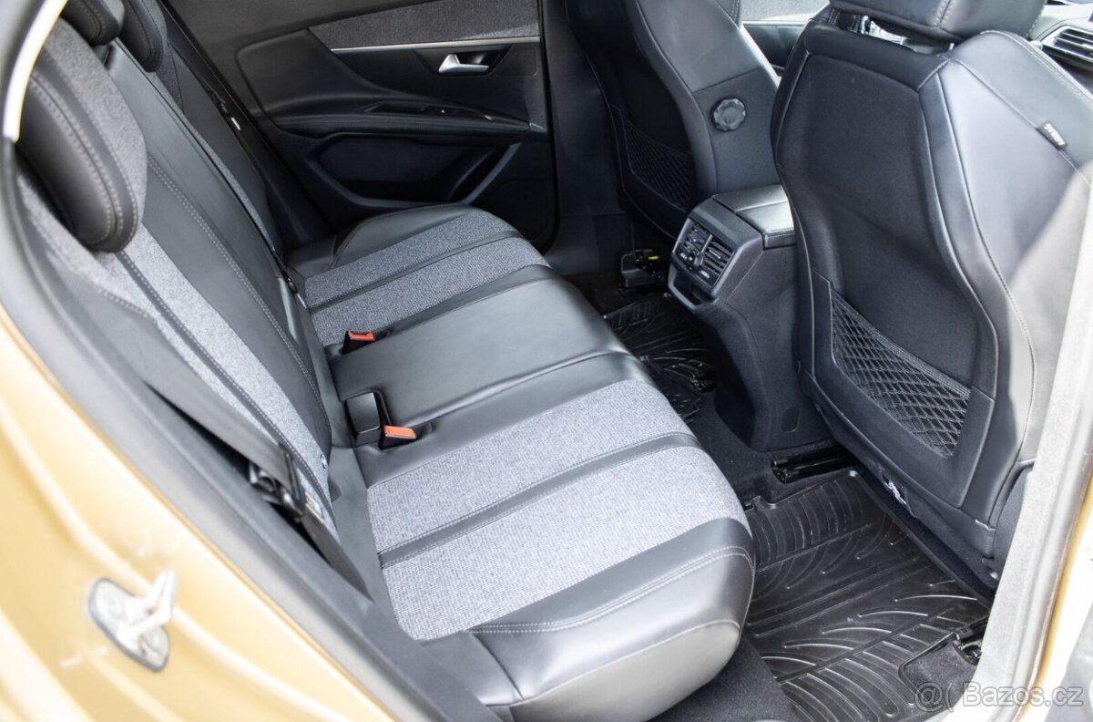 Peugeot 3008 1.2 PureTech 96kW (2017) - 18