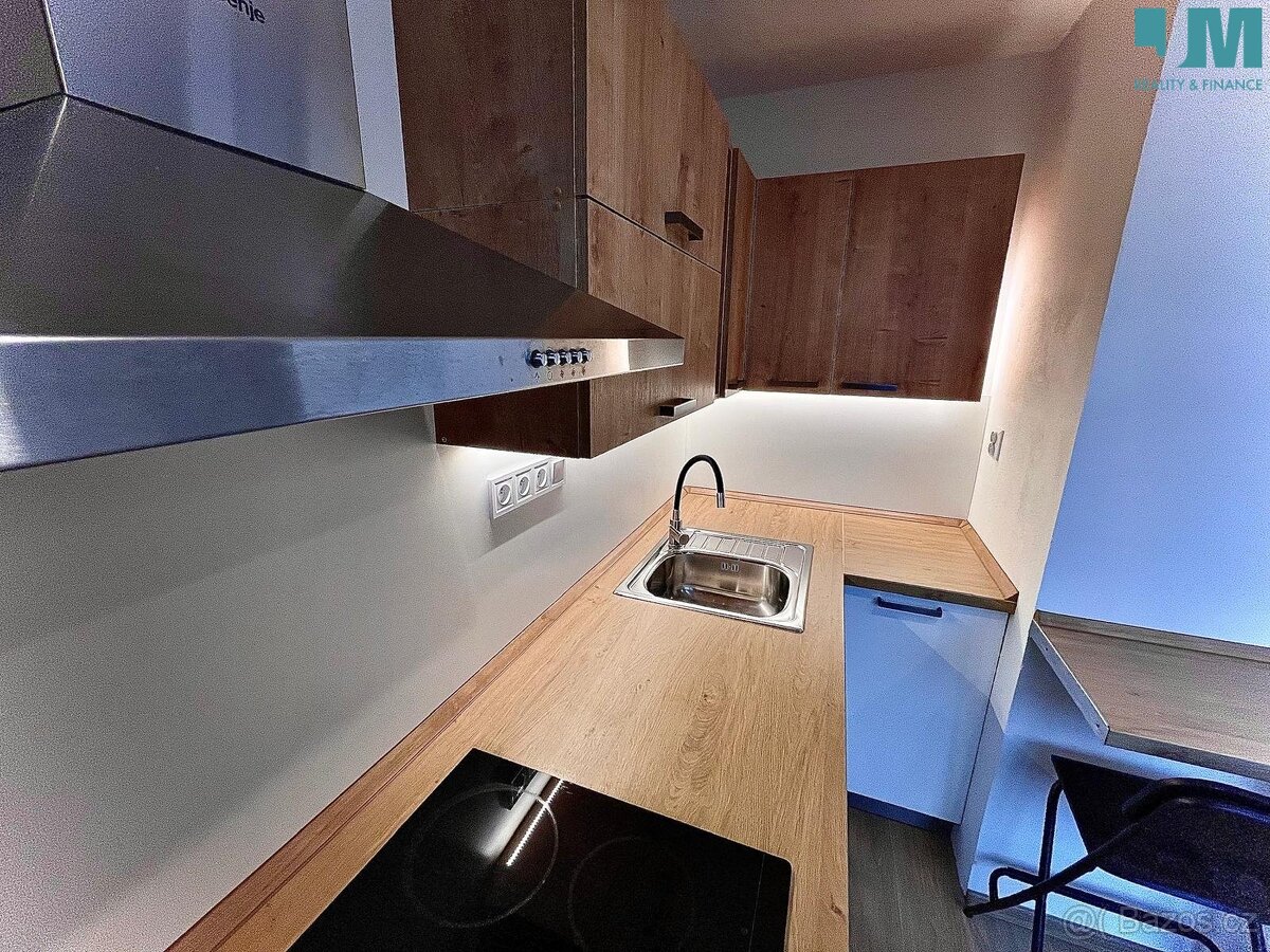 Pronájem bytu 1+1 43m² - podlahové plochy v Třebíči - 18