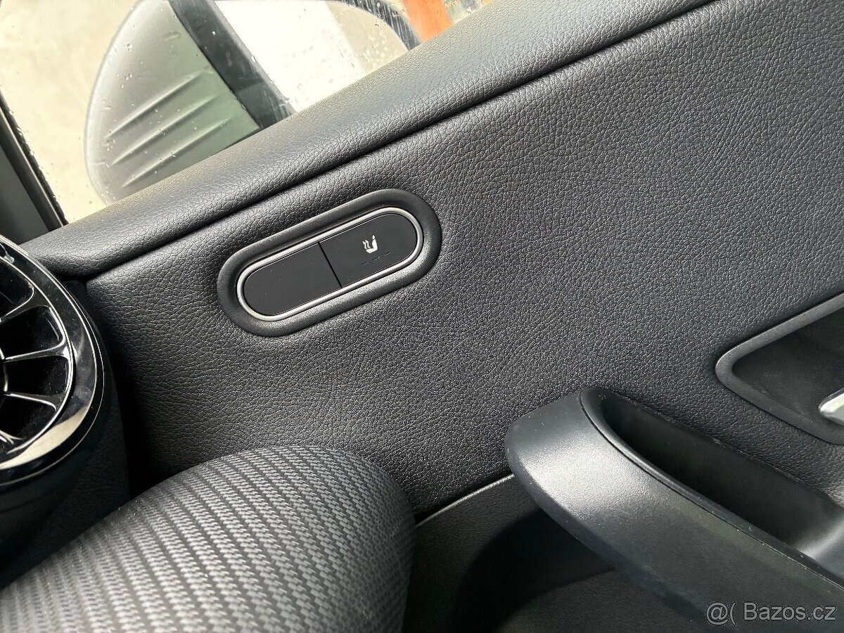 Mercedes-Benz třídy A160 - 18