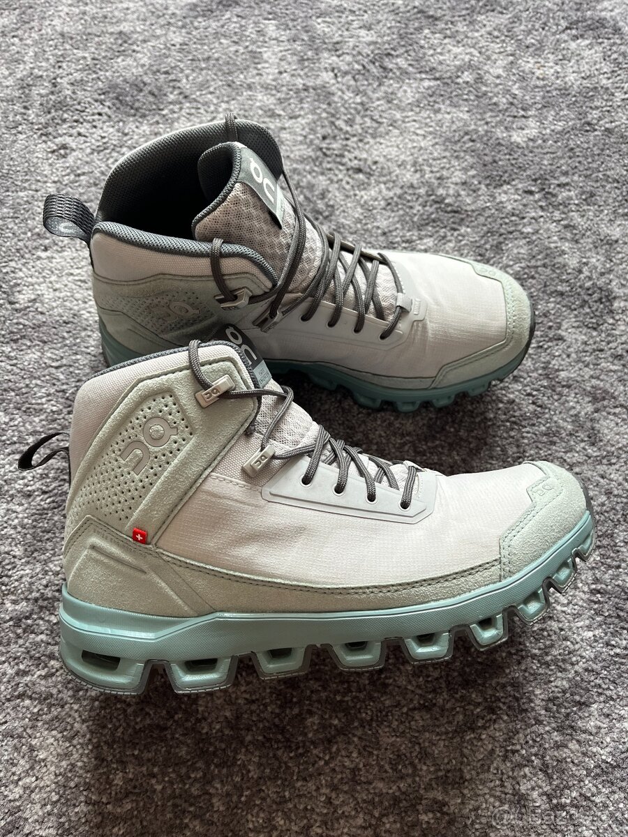 19x Dámské boty On Running Cloud, velikost 38 - 38,5 - 18