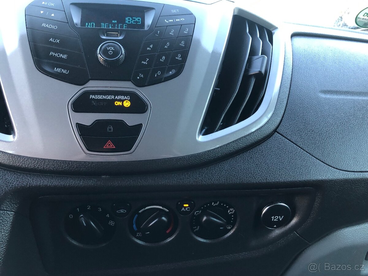 Ford Tranzit L2H2 r.v. 2015 2.2TDCI 92KW 9míst Klima - 18