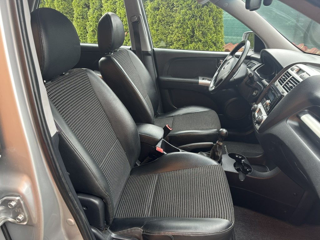 Kia Sportage 2.0i 104kW 4WD - 18