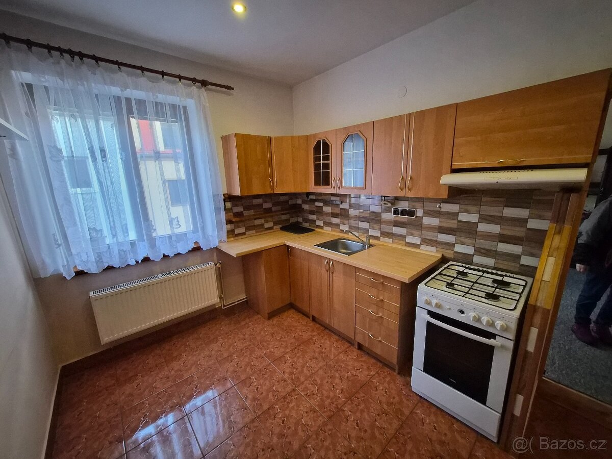 Prodej dvougeneračního domu v Chomutově - 18