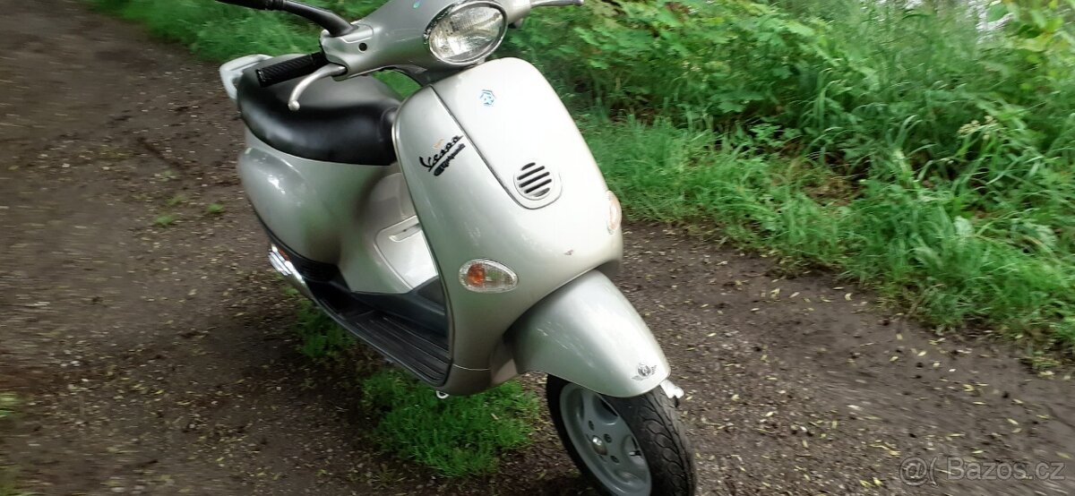 Piaggio Vespa ET2 - 18