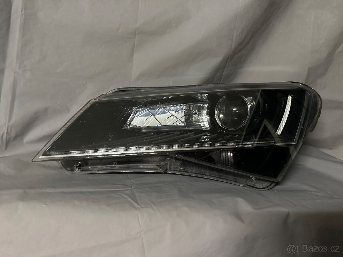 Škoda Superb 3 xenon - 18