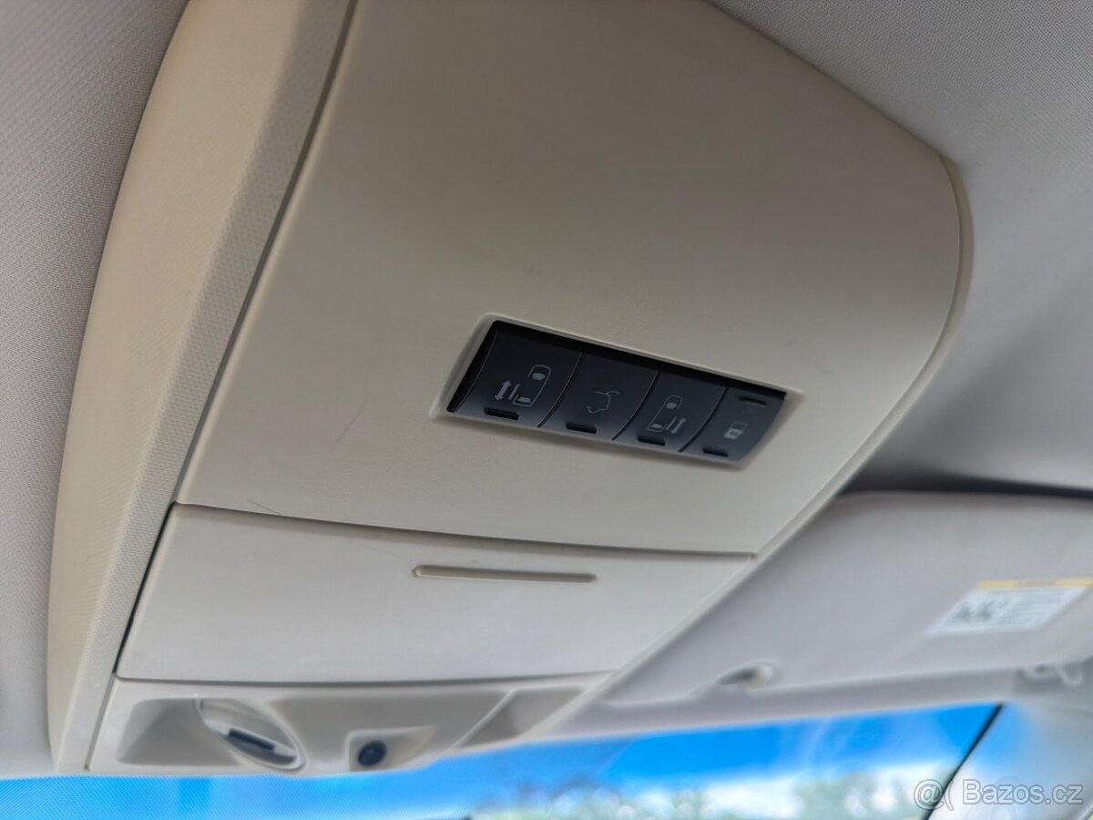 Chrysler Town Country 3,8 LPG RT Limited 2007 - 18