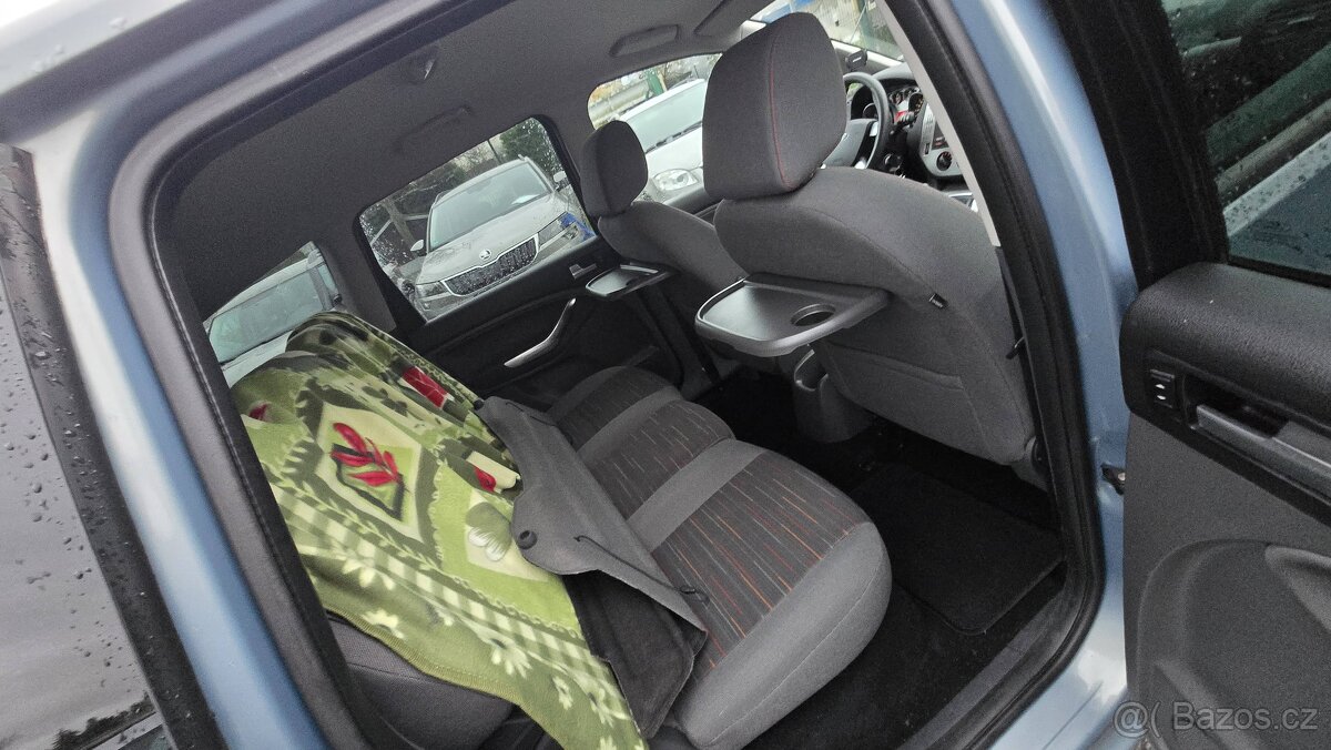 FORD C-MAX 1.6 16V TITANIUM 1MAJITEL V ČR - 18