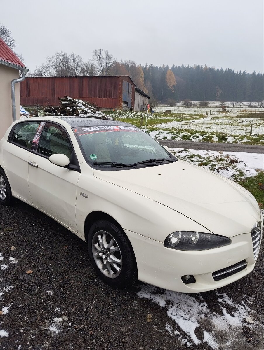 Alfa Romeo 147 1.9 JTD 88kw - 18