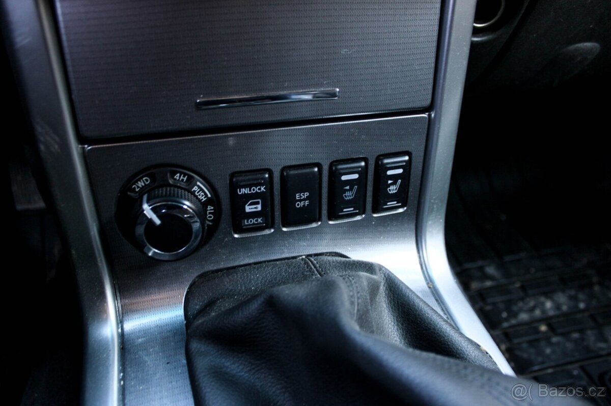 Nissan Navara DoubleCab 2.5 dCi - 18