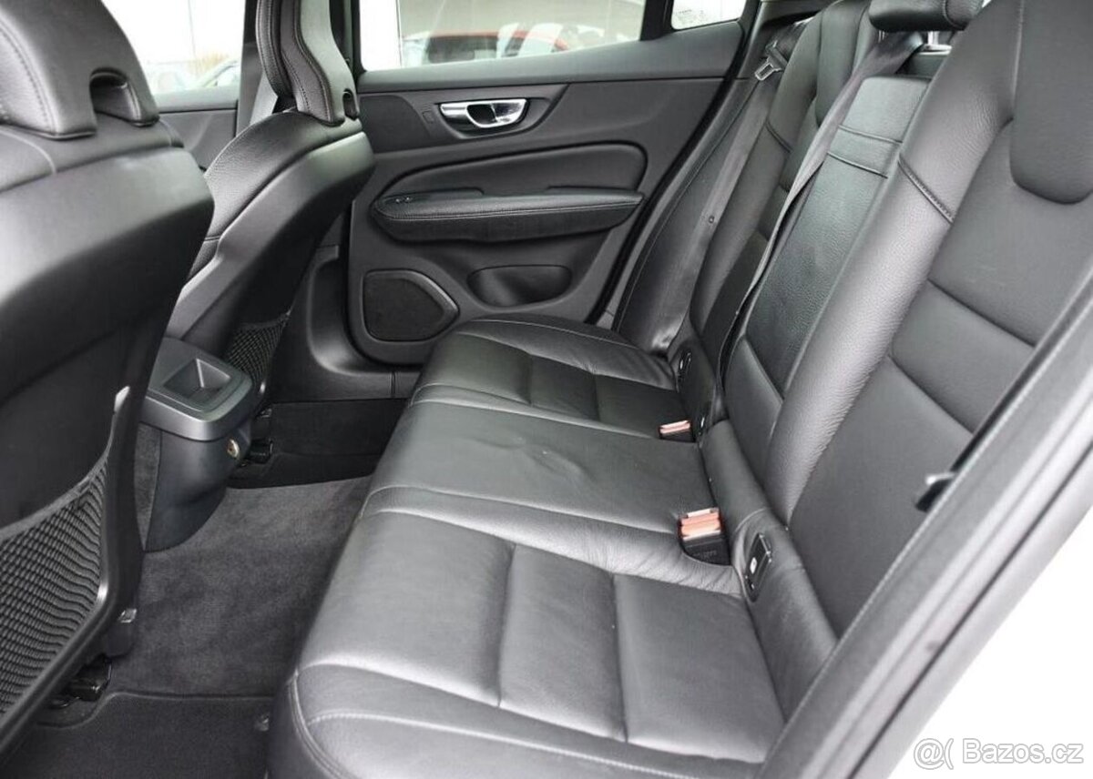 Volvo S60 T4 INSCRIPTION VIRTUAL 1M ČR - 18