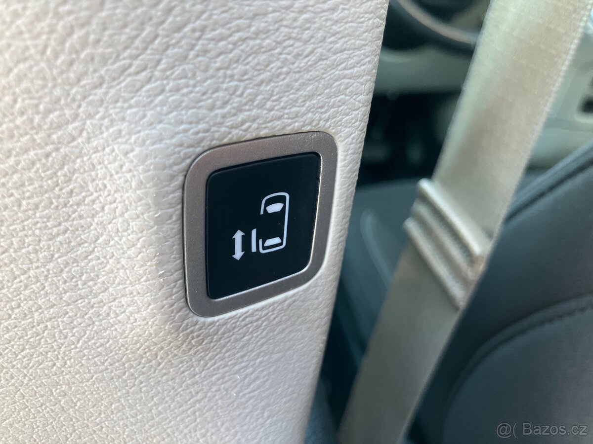 2022 CHRYSLER PACIFICA - 18