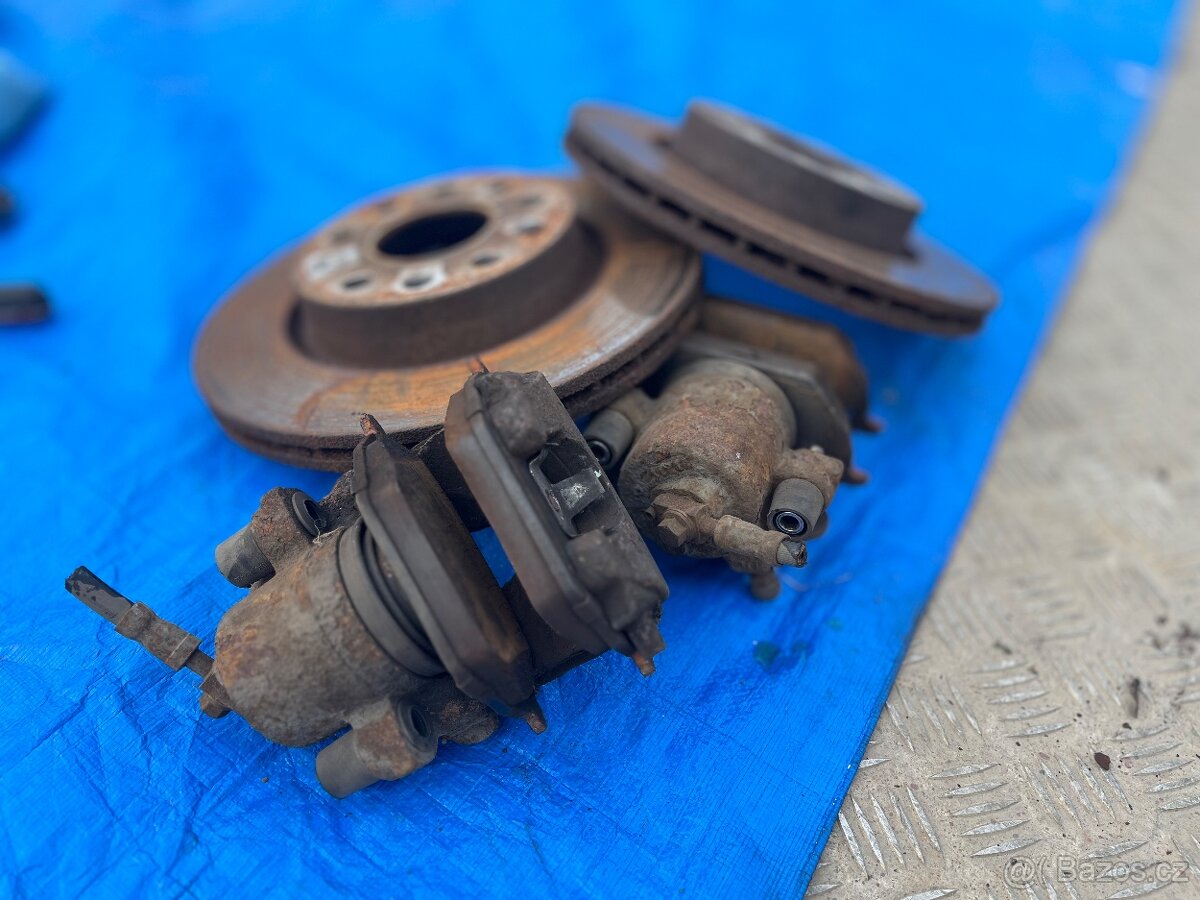 Náhradní díly škoda Octavia dva - 18