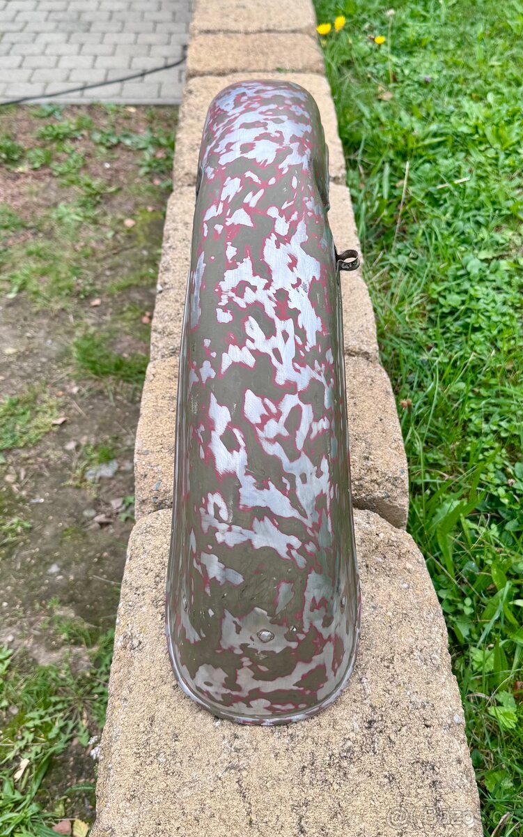 Jawa 250 350 Sport - přední blatník - 18