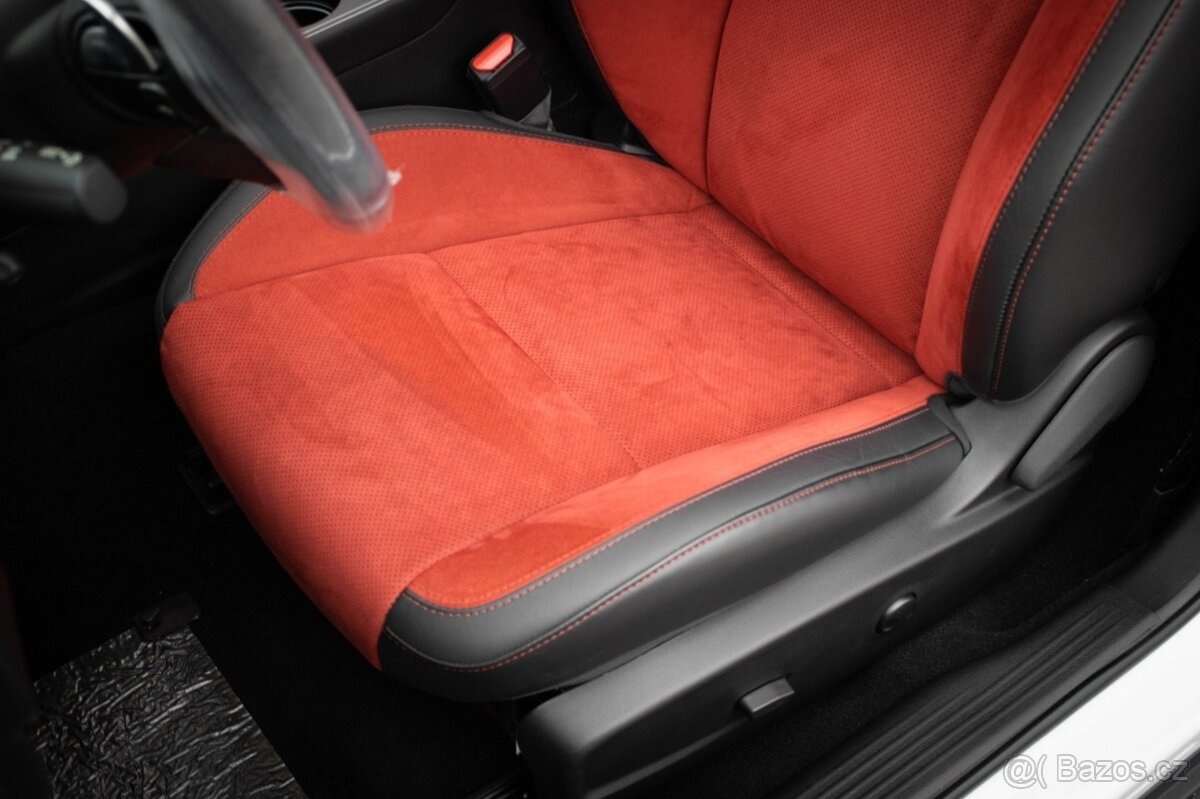 NOVÝ Dodge Challenger SRT 6.4 HEMI - 18