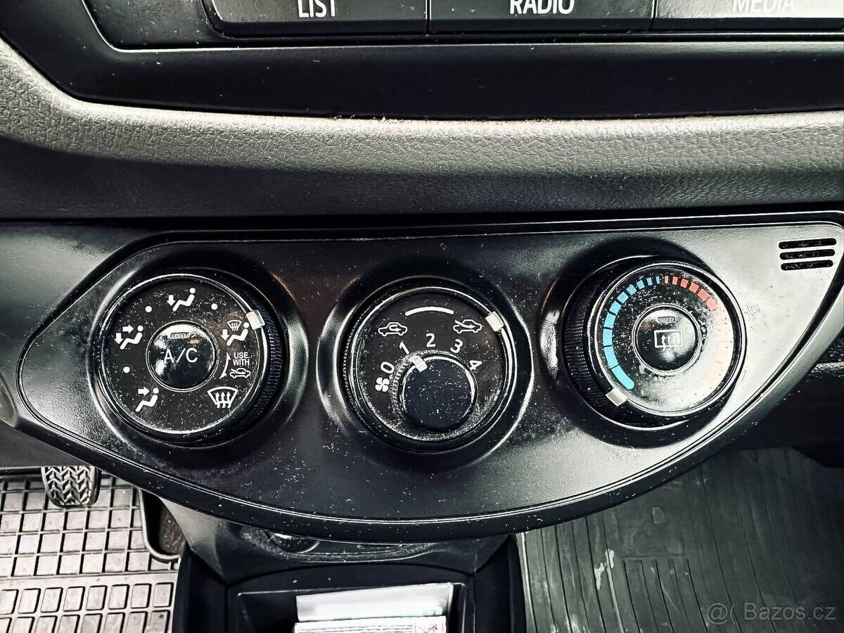 Toyota Yaris 1.0 VVT-i Power - 18