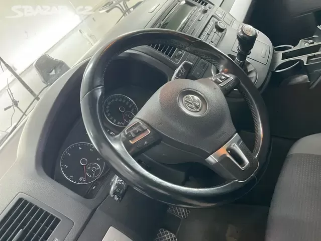 VW Multivan T5 2.0TDI 103kW Team Webasto,tažné,serviska - 18