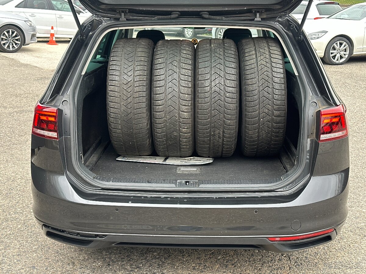 Volkswagen Passat 2023 - 18