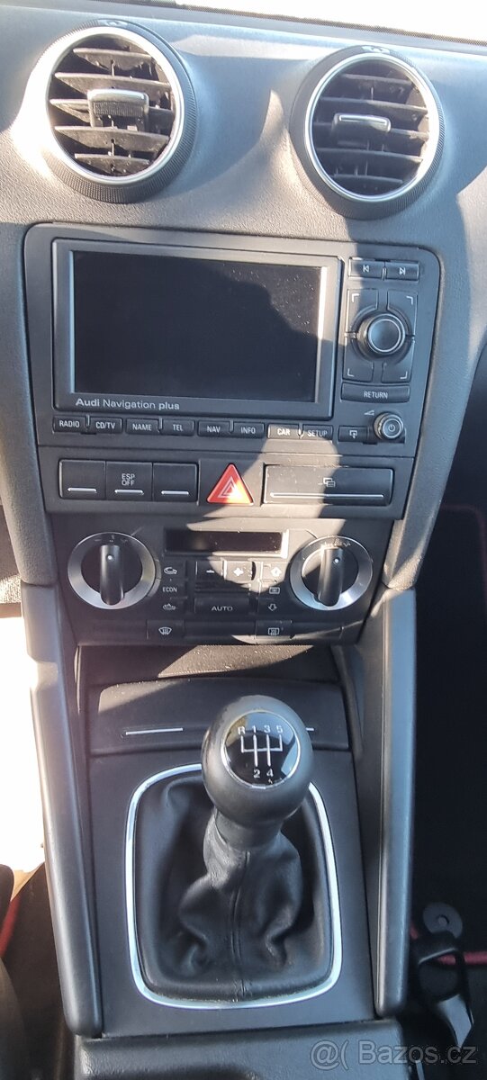 AUDI A3 8P 1.9 TDI 77kw - 18