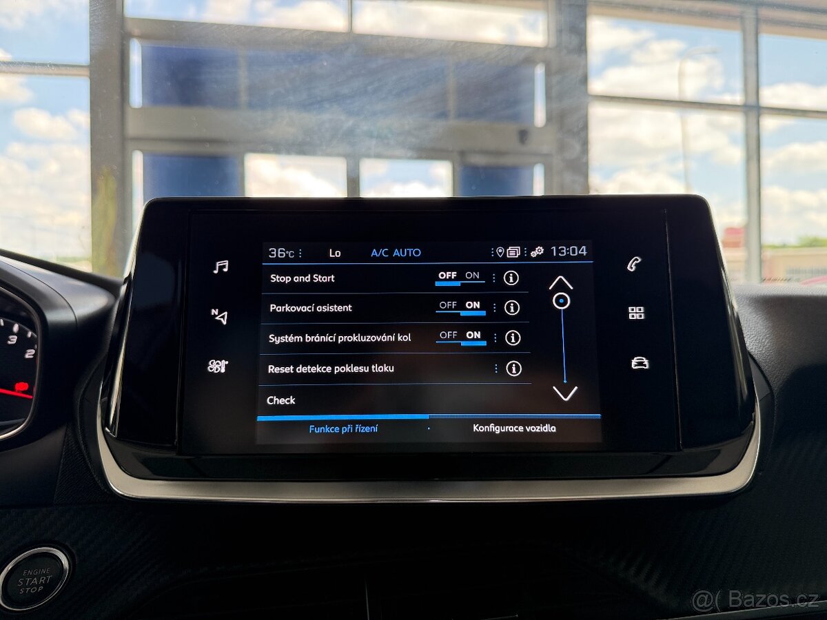 Peugeot 2008 1,5 HDI,ALLURE,1.MAJ,SERVISKA - 18