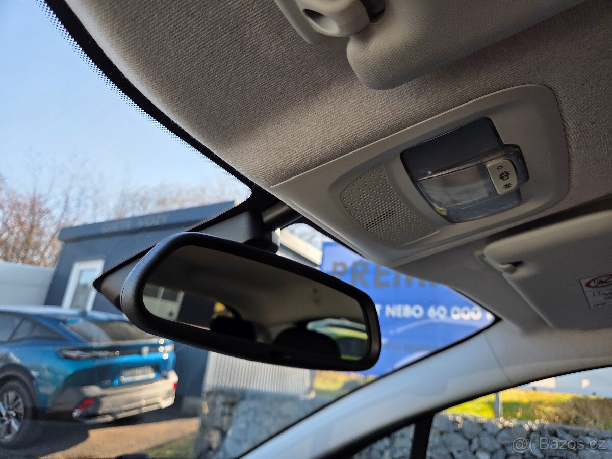 Peugeot 208 1.2PT 82 ALLURE MAN5 - 18