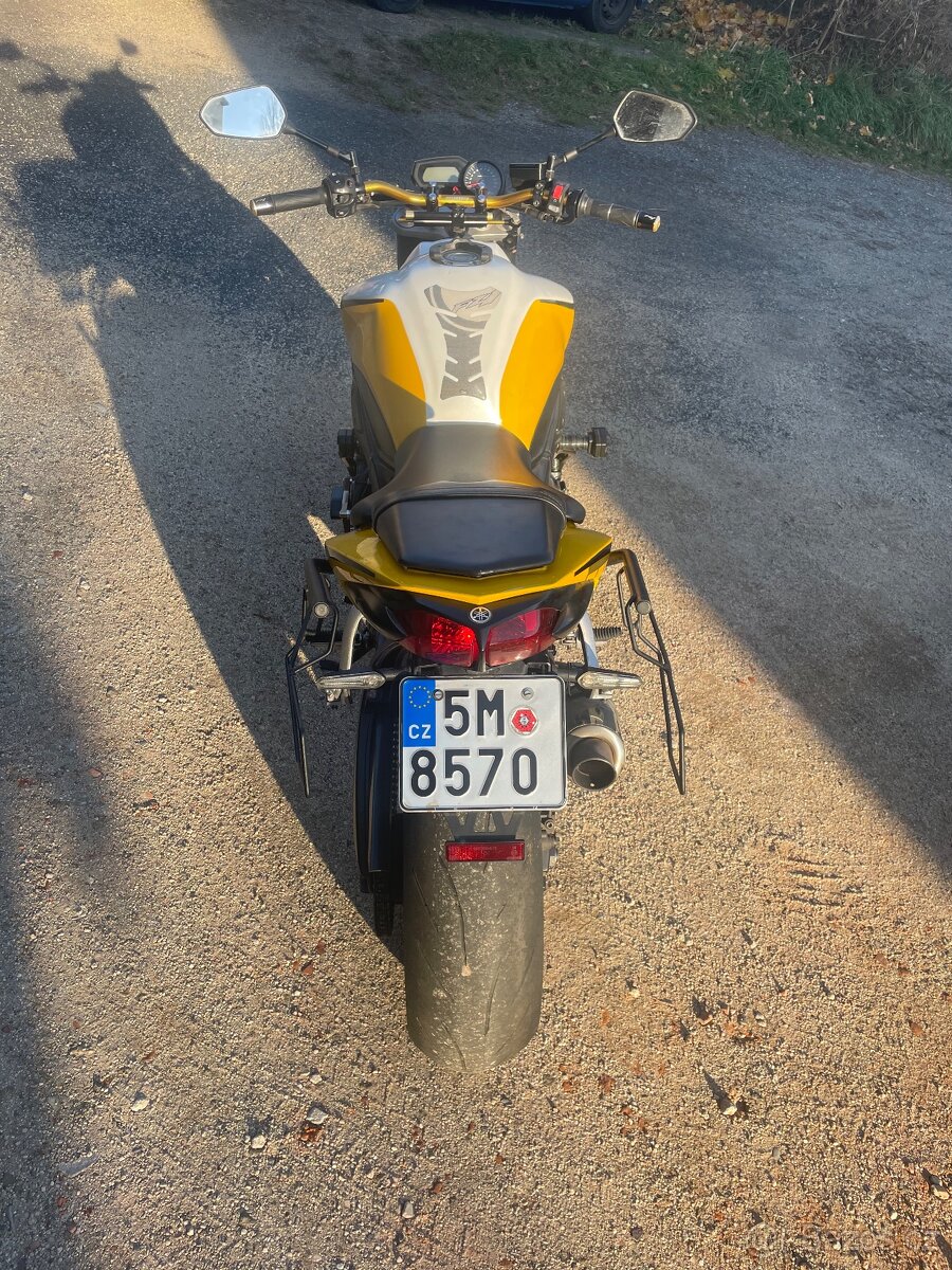 Yamaha FZ1n Laguna Seca - 18