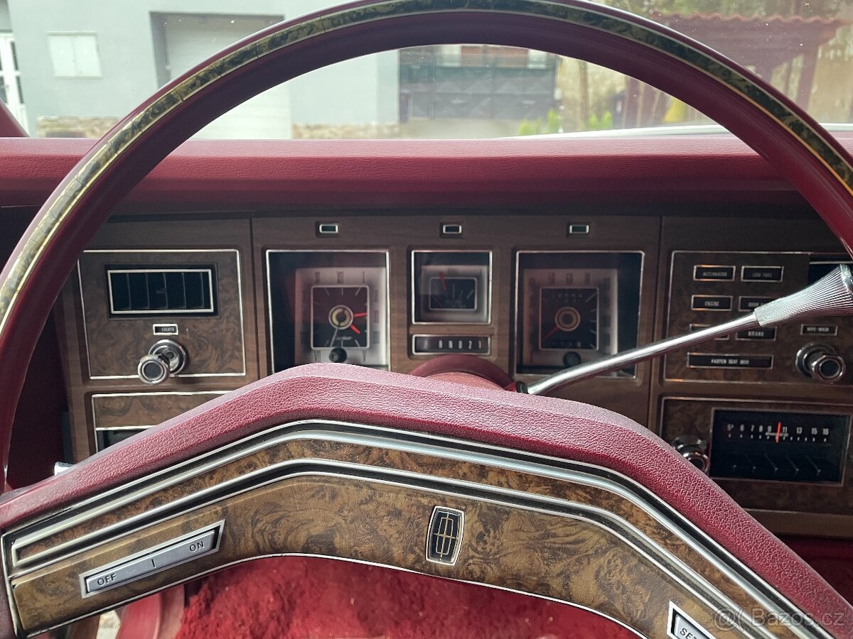 Lincoln Continental Mark IV - 18