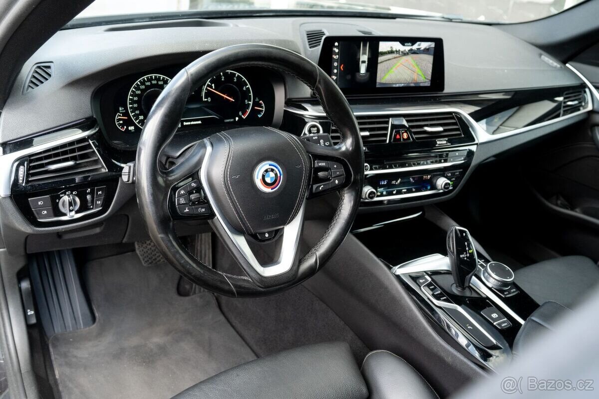 BMW 530d xDrive Touring - 18