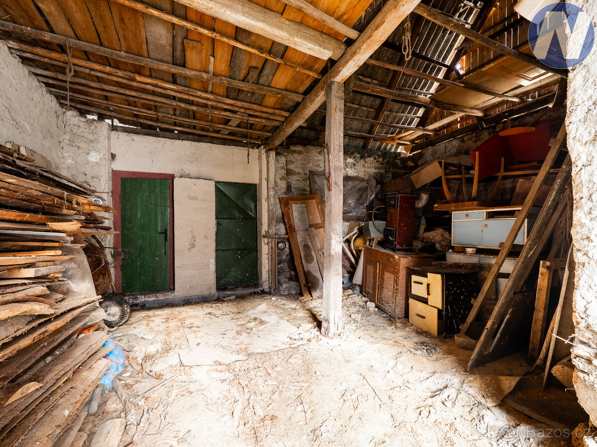 Dub u Prachatic, prodej rodinného domu s uzavřeným dvorkem a - 18