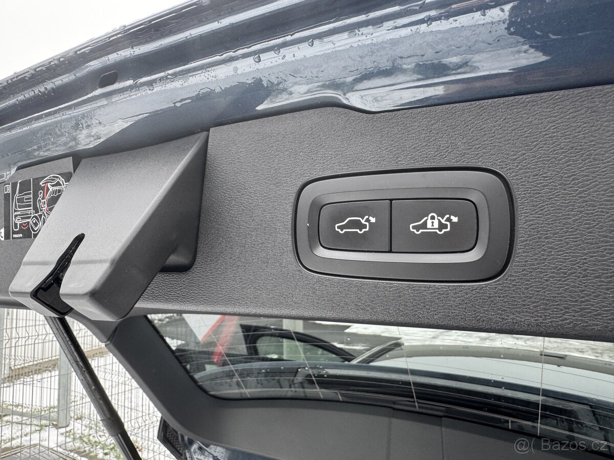 Volvo V60, T6 R-Design 240 kW 4x4 - 18