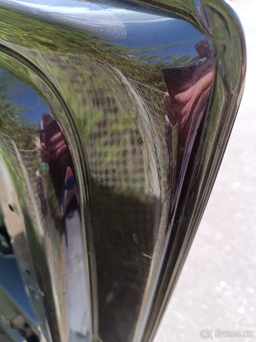 VW T5 Multivan, transportér - páté dveře , víko kufru - 18