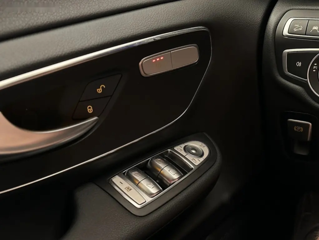 Mercedes-Benz Třídy V, 250D 4 MATIC Webasto - 18