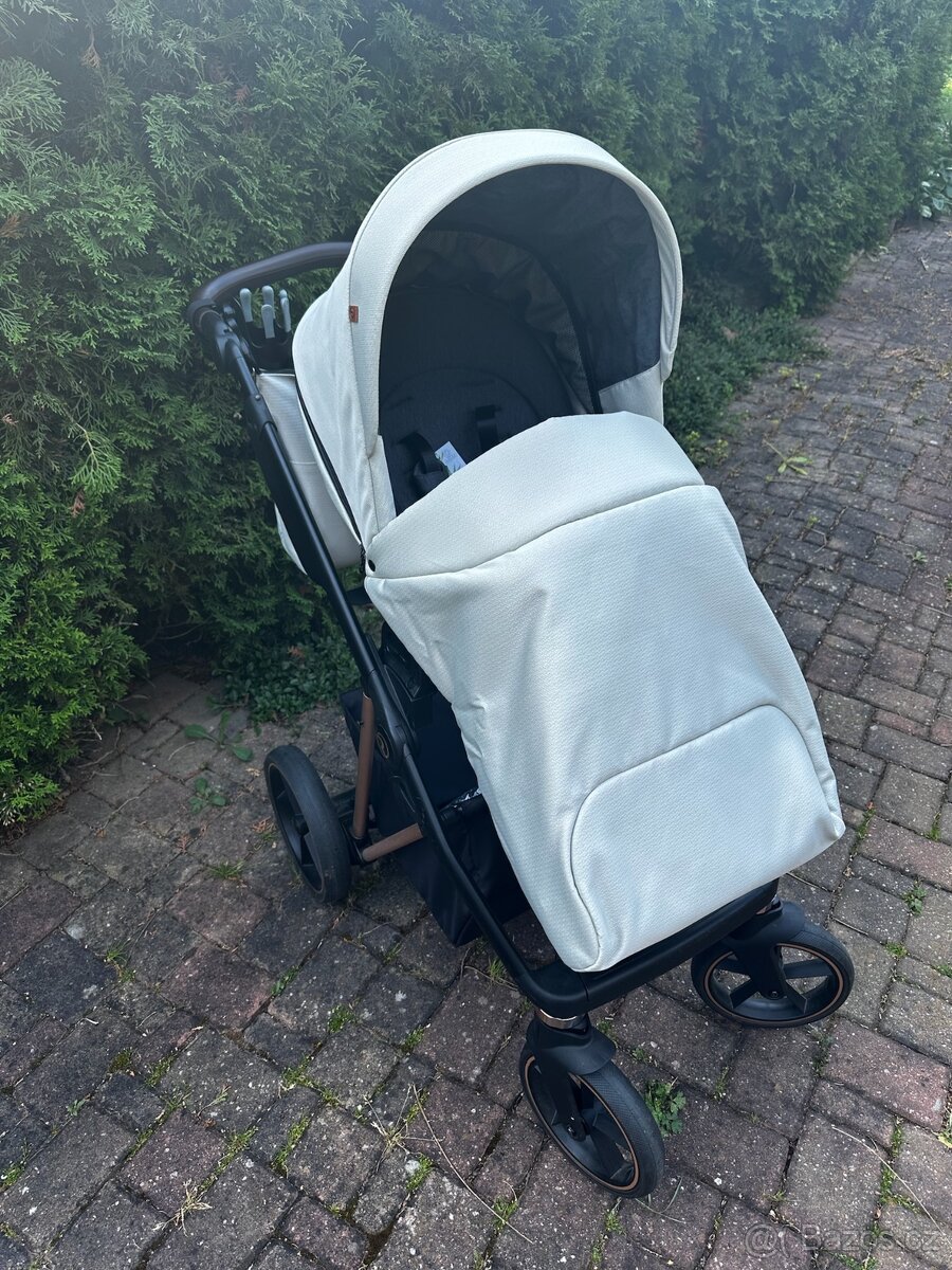 Kočárek Roan Ivi - 18