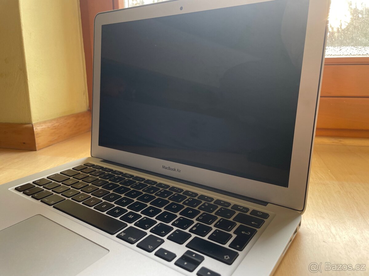 MacBook Air 2017 - 18