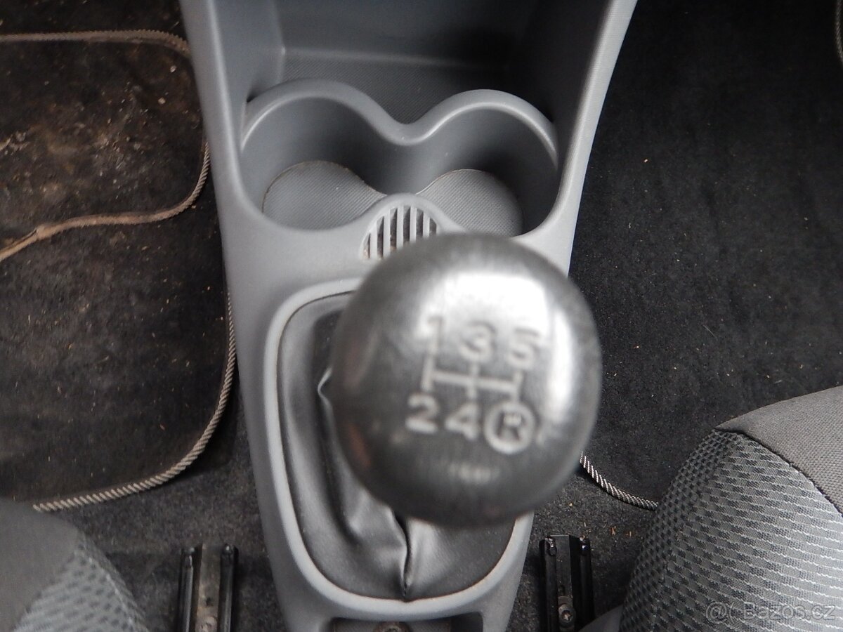 TOYOTA Aygo 1.0i, KLIMA - 18