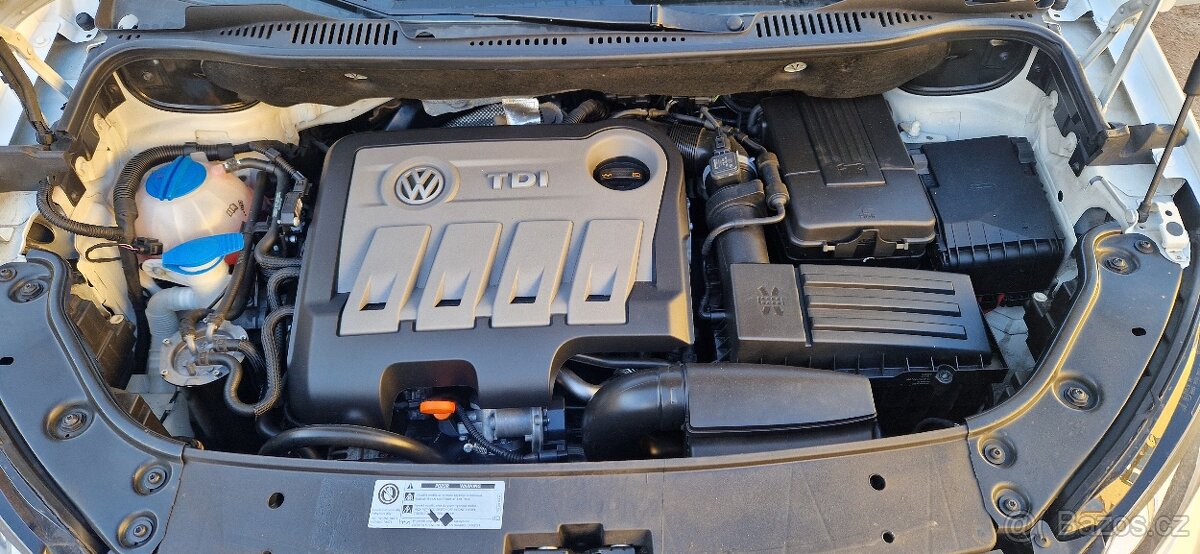 TOURAN LIVE 1.6 tdi 77kw 2013 najeto 148000km - 18