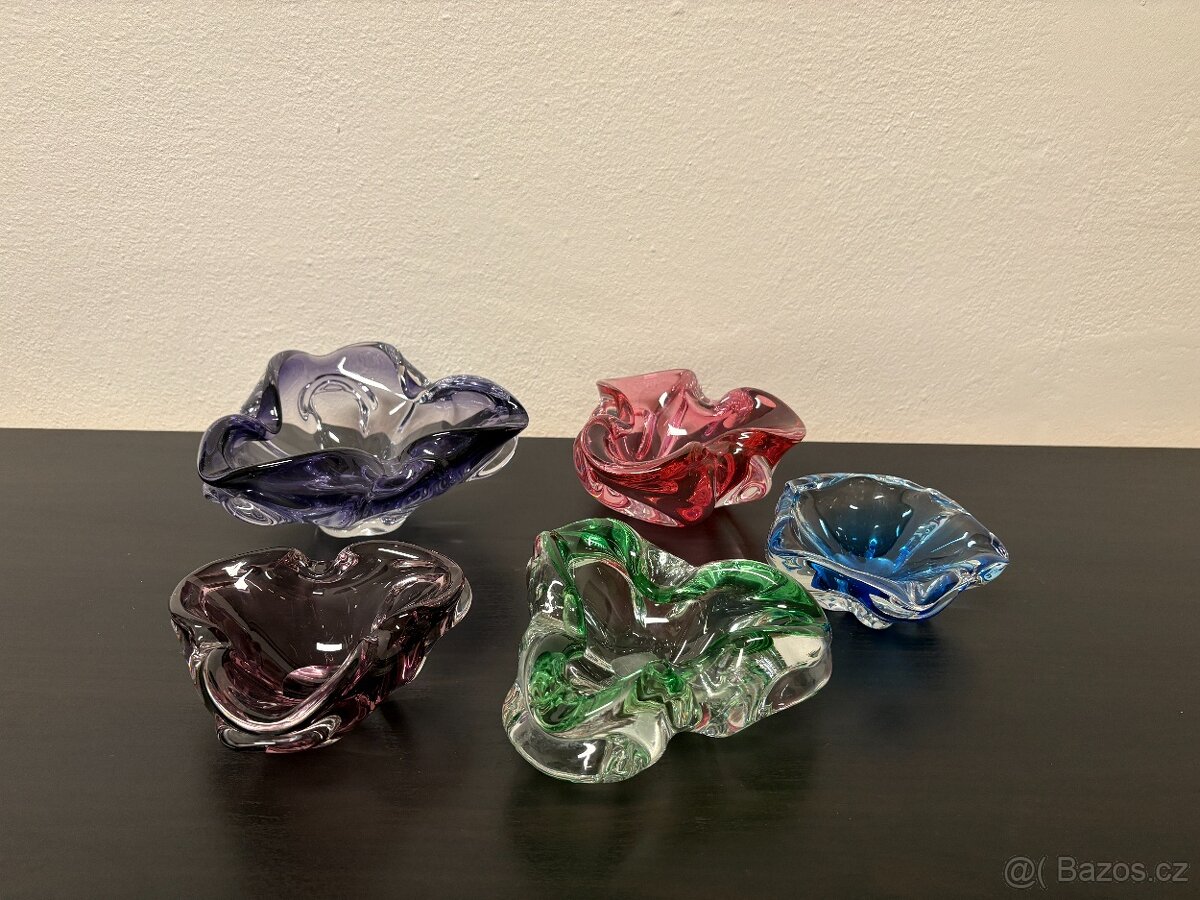 Hutní sklo - popelníky - 18