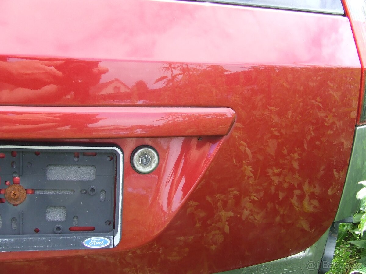 Prodám dveře Ford Fiesta Mk5 - 18