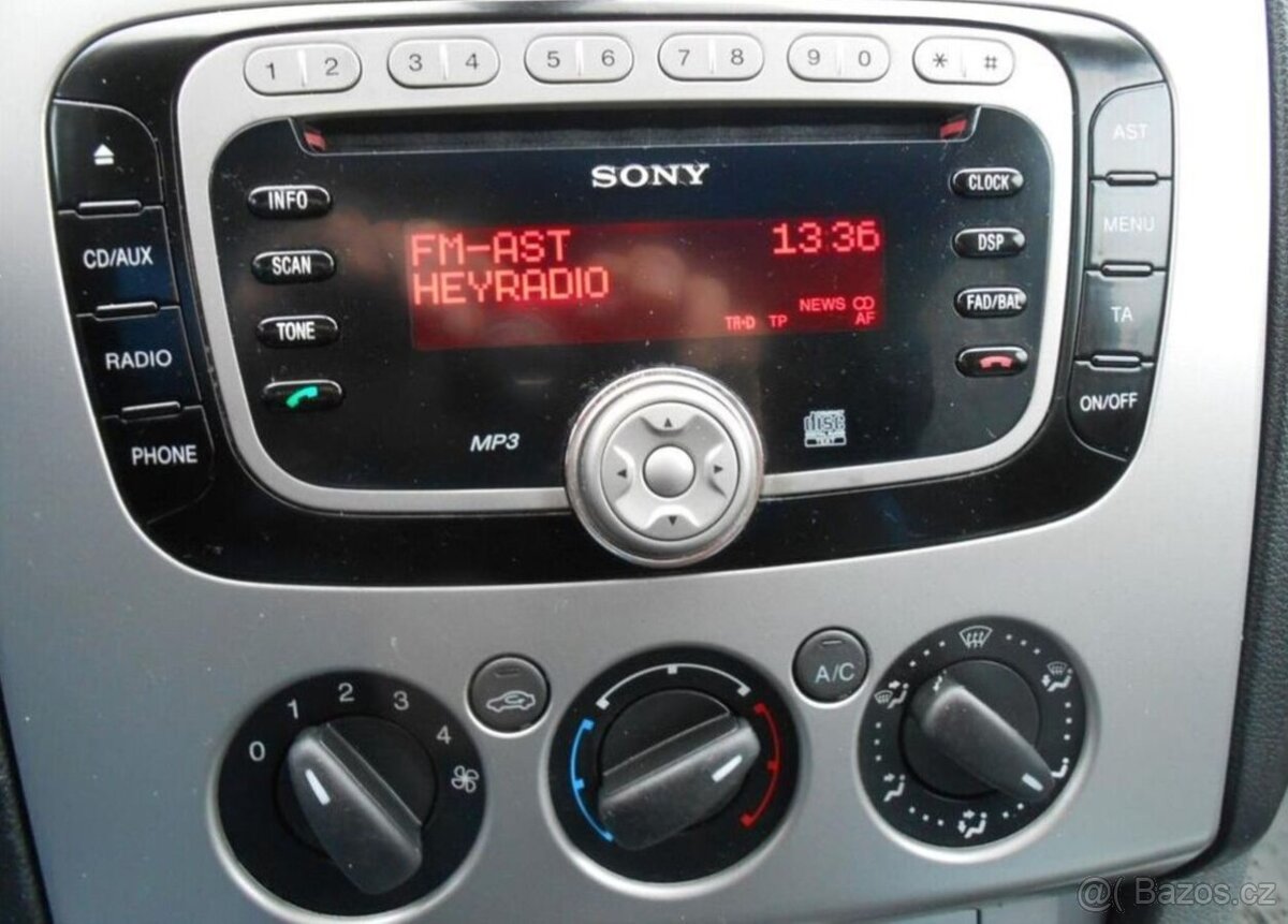 Ford Focus 1,6 74 kW KLIMA Serviska benzín - 18