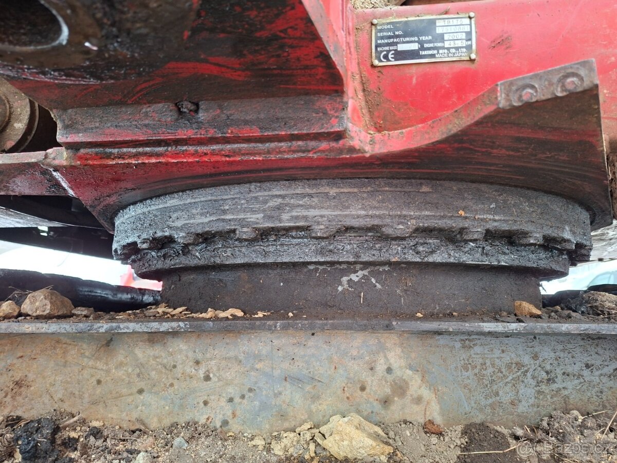 TAKEUCHI TB 175 - 18